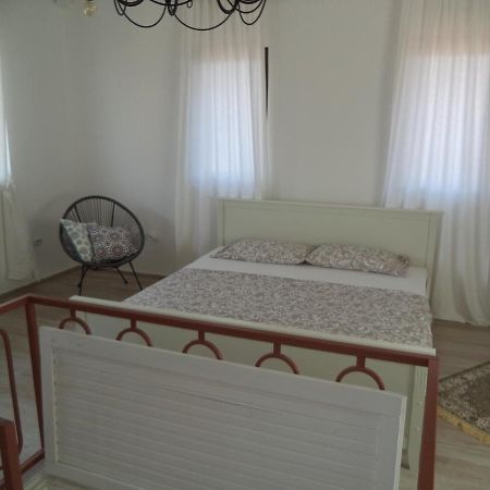Chic Sea Front Apartment With Breathtaking Kotor Bay View Donji Stoliv Exterior foto